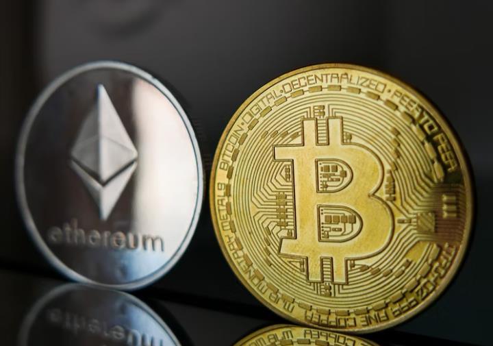 Crypto Liquidations Over $300 Million, Bitcoin, Ethereum Dump Over 6%