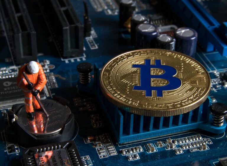 Bitcoin Mining Difficulty Hits Record 8-Month Rise Despite Bitcoin Price Drop