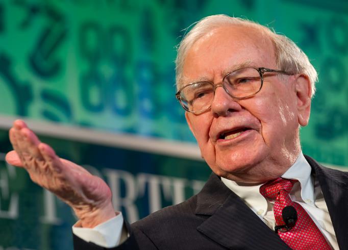 Warren Buffett Calls Bitcoin a Gambling Token with No Intrinsic Value